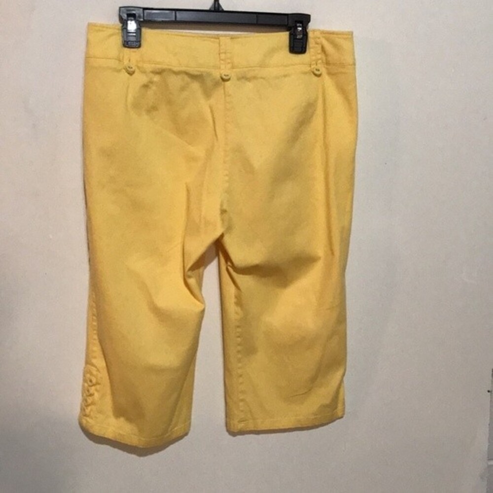 Larry Levine Capris 12 - Picture 4 of 5